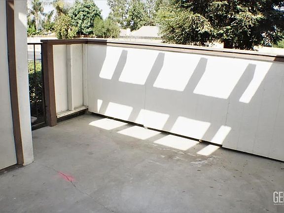 3rd image of 6808 N Half Moon Dr