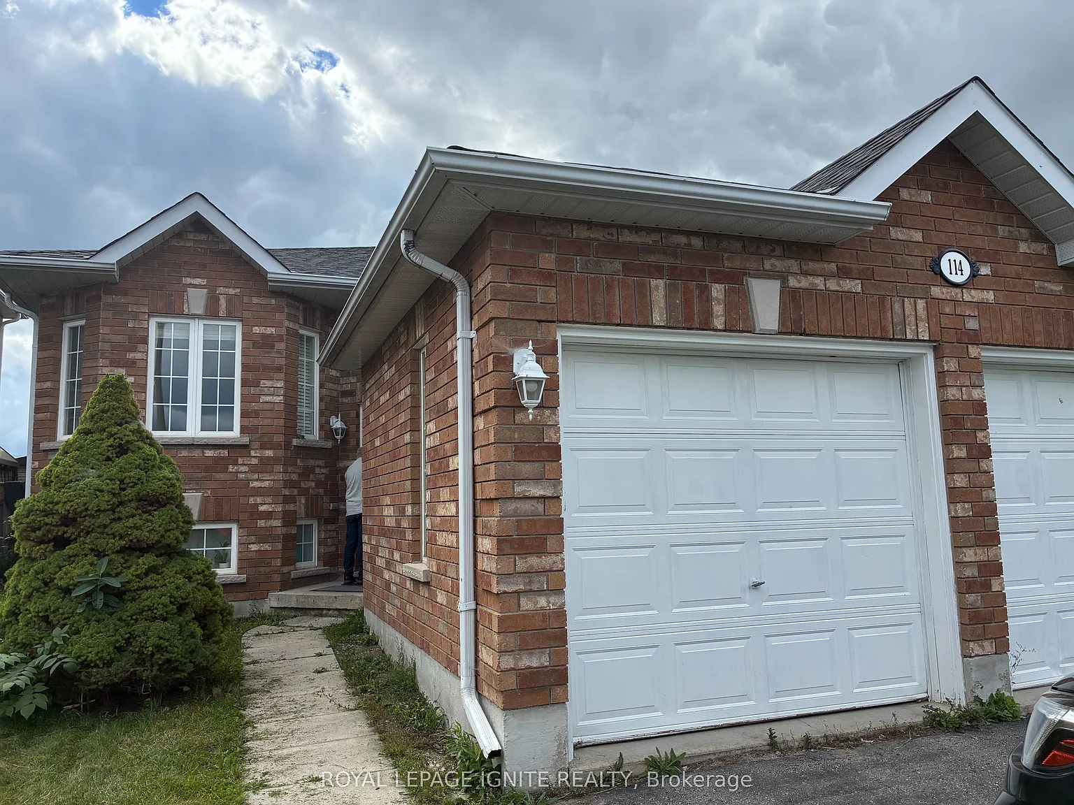 3 bed, $2,400 — Photo 3