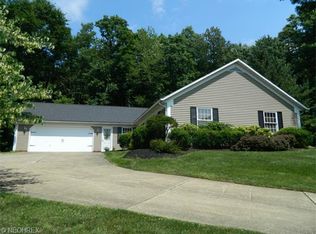 7623 Oakridge Dr, Concord Township, OH 44060