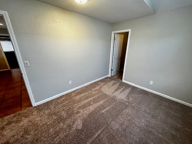625 Roscommon Pl — Photo 44