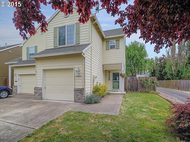 1st image of 1256 NE Birkshire Ct