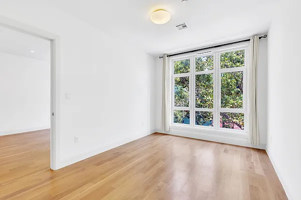 Rented by Cooper & Cooper Real Estate | media 4