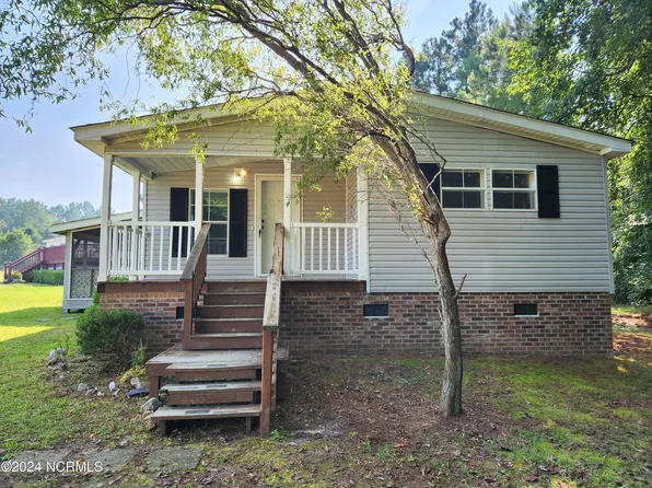 5892 Hollytree Court NE, Winnabow, NC 28479