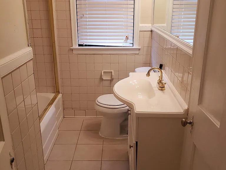 1037 4th Ct W — Photo 11