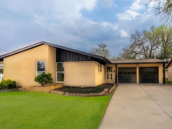 5826 Flamingo Dr, Houston, TX 77033