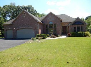 2600 N 3689th Rd, Sheridan, IL 60551