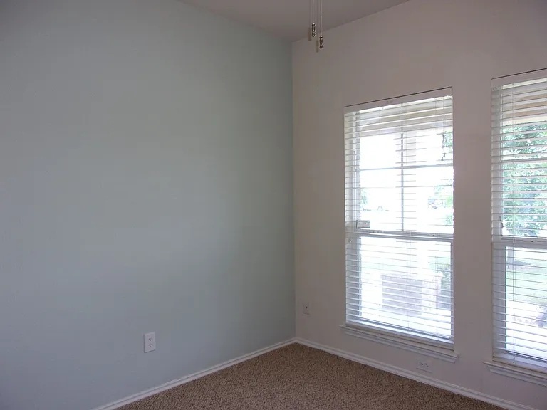 9916 Orion Dr — Photo 11