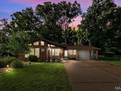 4132 Pasco Dr, Saint Louis, MO, 63129