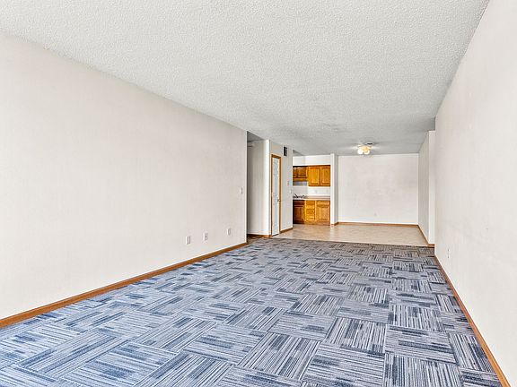 4th image of 2609 Olive St #3E