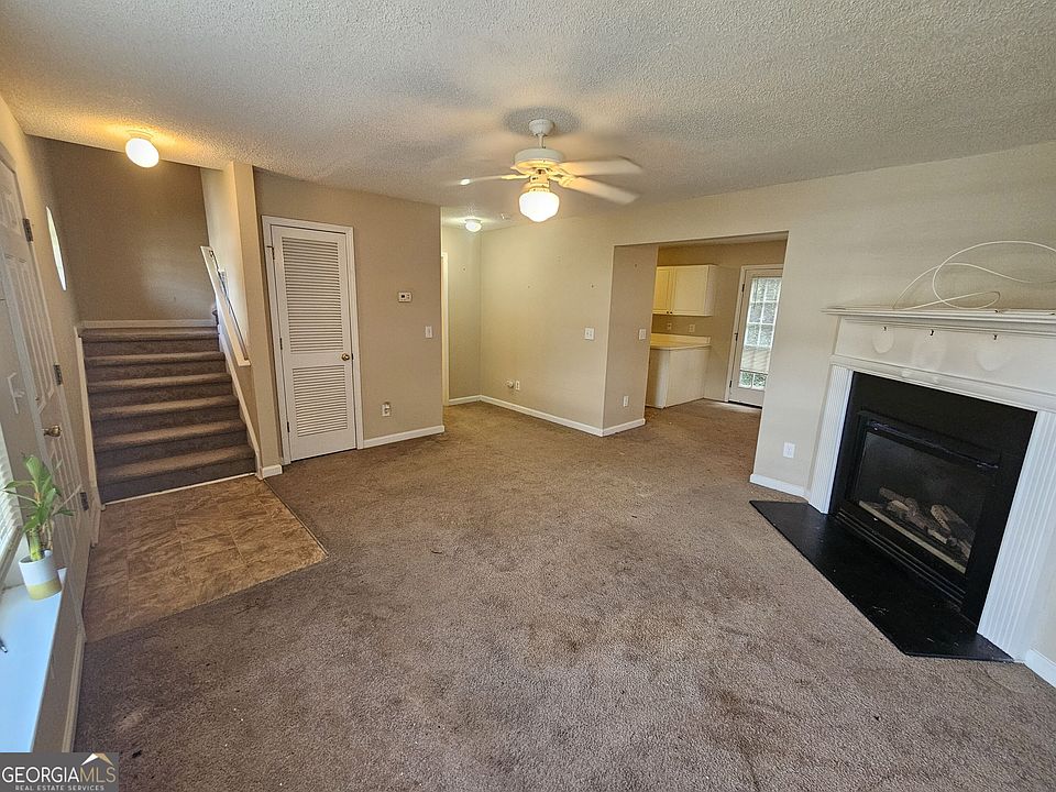 2nd image of 231 Turnstone Rd