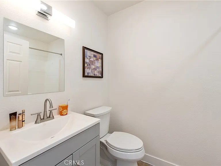 450 E 4th St #416 — Photo 13