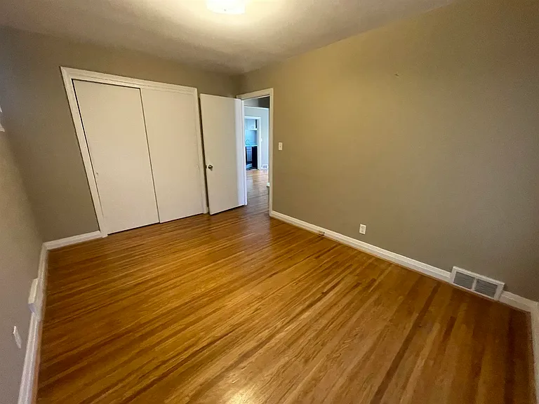 1170 Castlevale Dr #2 — Photo 12