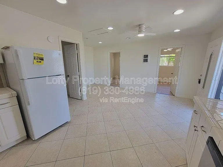 210 Goetting Way — Photo 3