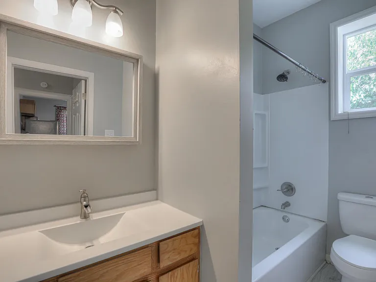 308 Elm Ave — Photo 16