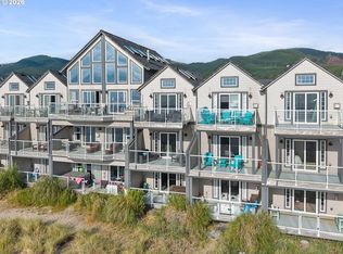 150 N Pacific St, Rockaway Beach, OR 97136