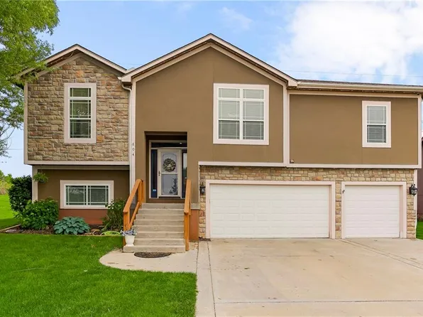 804 168th St, Basehor, KS 66007