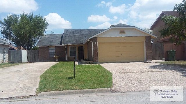 2nd image of 1017 Flor De Valle Dr