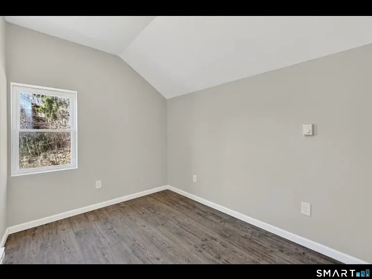 158 Cliff St — Photo 12