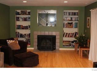 154 Springberry Ln, Chapel Hill, NC 27517