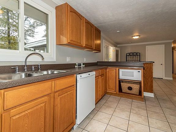 2nd image of 8442 Hallnorth Dr