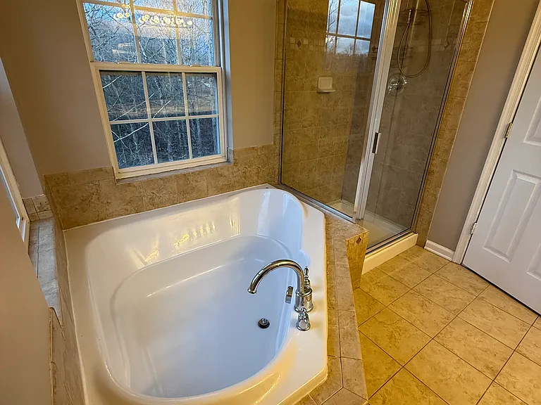 144 Executive Cir — Photo 11