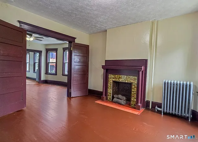 24 Mortson St — Photo 1