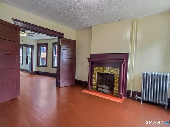 24 Mortson St, Hartford, CT 06106