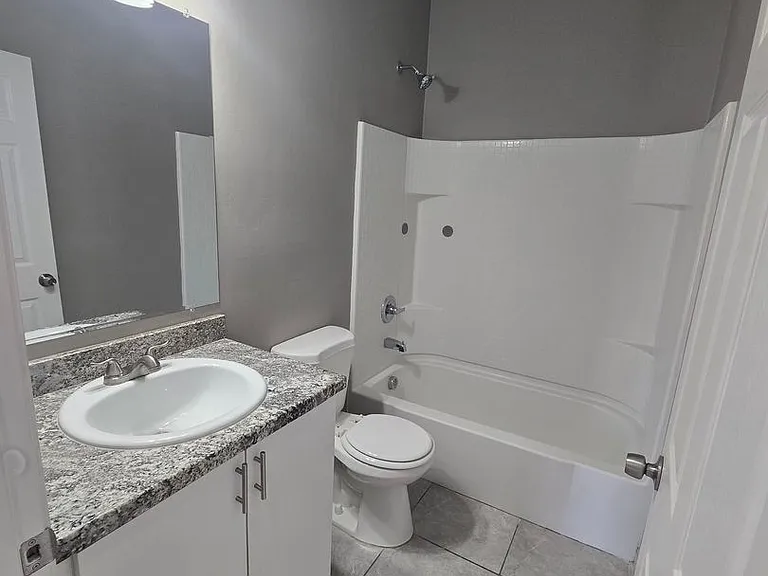 1013 E 36th St #2 — Photo 11