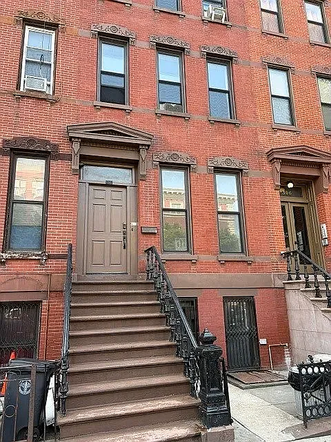308 Alexander Ave #1