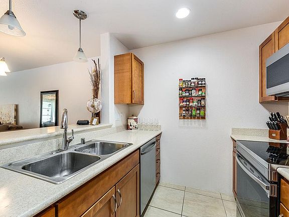 5th image of 451 Manawai St #1402