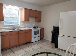 1884 NE 77th St APT 5, Ocala, FL 34479