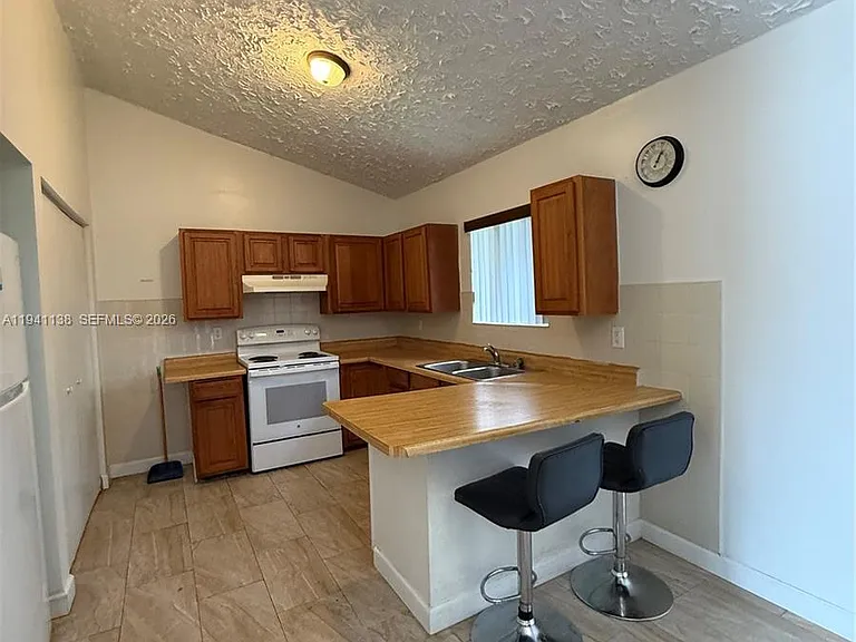 13628 SW 287th Ln — Photo 3