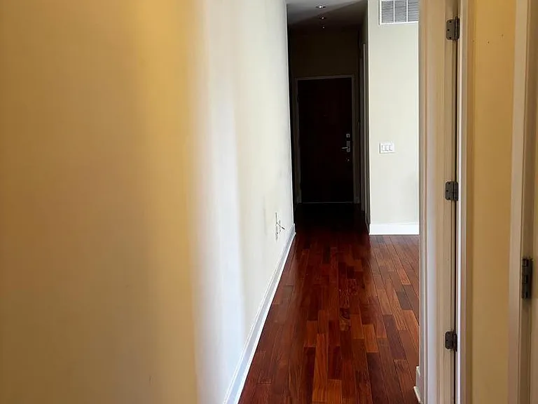 2031 Pine St #302 — Photo 11
