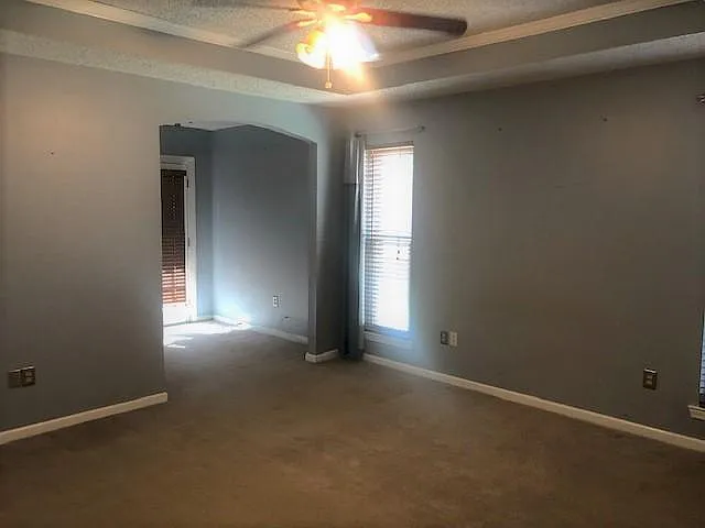 676 Hadley Dr — Photo 16