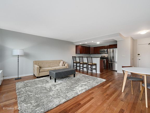 5th image of 1255 N Sandburg Ter Unit 1604