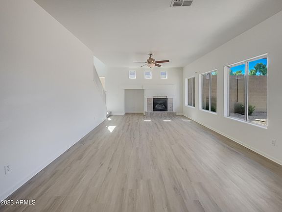 3rd image of 3847 W RUSHMORE Drive