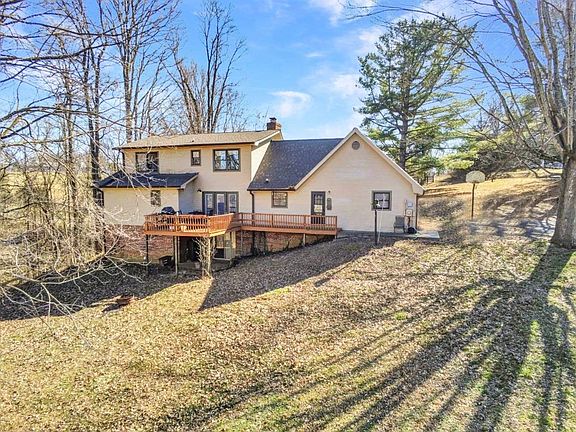 3rd image of 126 Clarksdale Cir