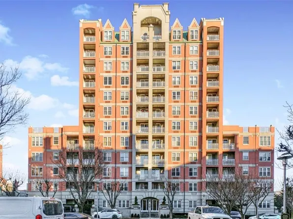 40 Oceana Dr W #Penthouse 2e, Brooklyn, NY 11235