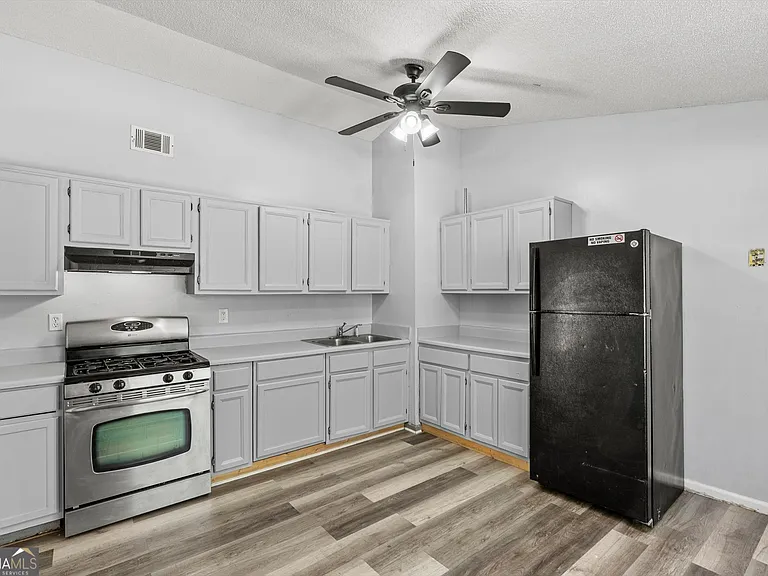 991 Brandon Hill Way — Photo 8
