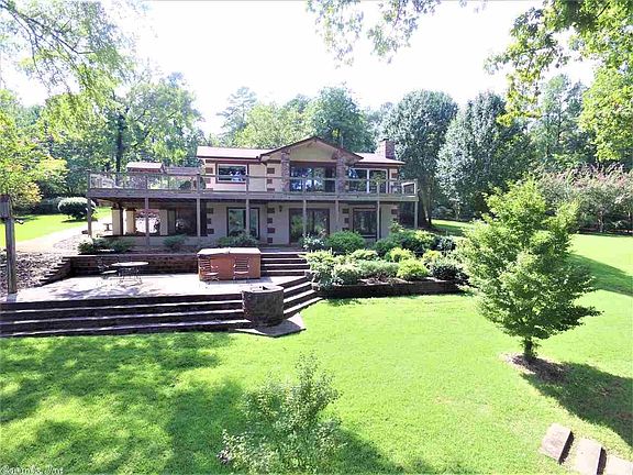 3rd image of 477 Kirschwood Dr