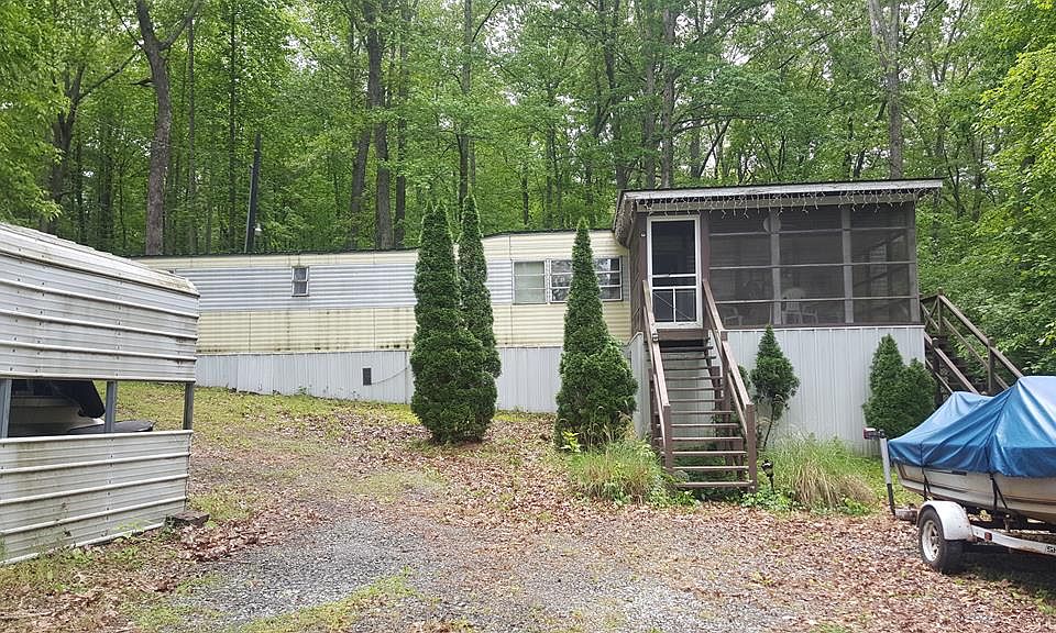 1st image of 219 Pink Swallow Ln