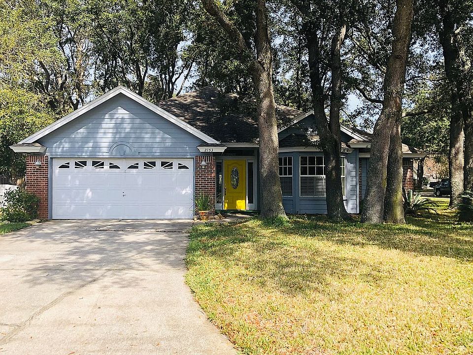 1st image of 2153 Canterbury Ln