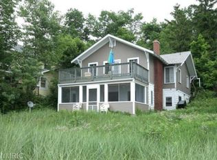 80066 Ramblewood Dr, Covert, MI 49043