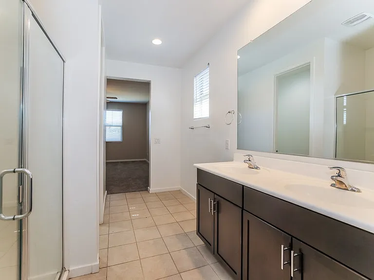 11022 W Marguerite Ave — Photo 11