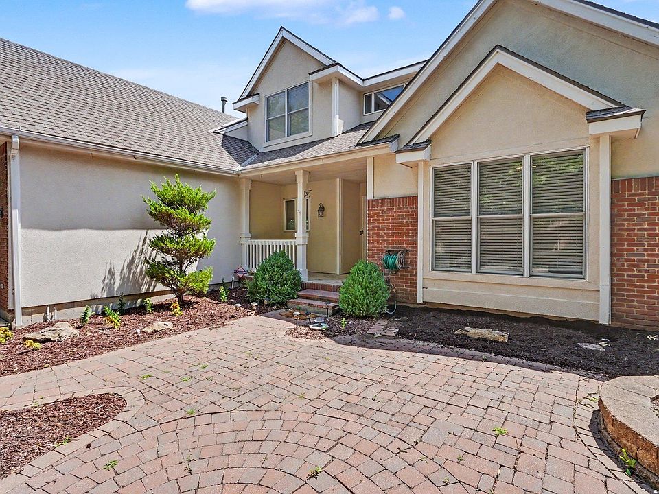 1st image of 912 Summerfield Ct
