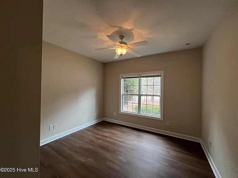 754 Riverbirch Dr — Photo 10