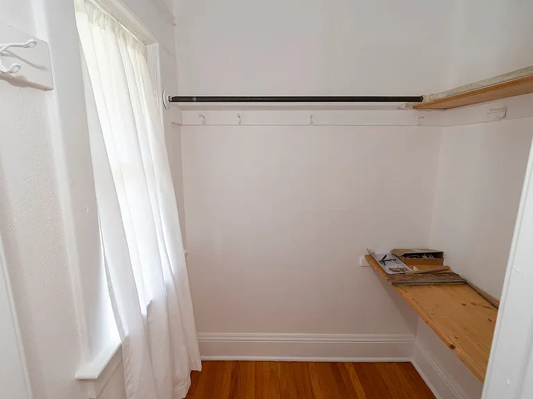1106 Woodward Ave — Photo 28