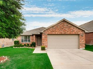 6045 Horn Cap Dr, Fort Worth, TX 76179