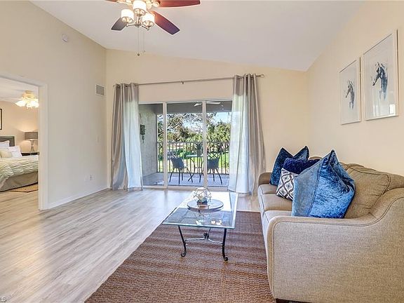 5th image of 12321 Notting Hill Ln Unit 12