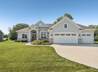1315 Regees Rd, Mukwonago, WI 53149